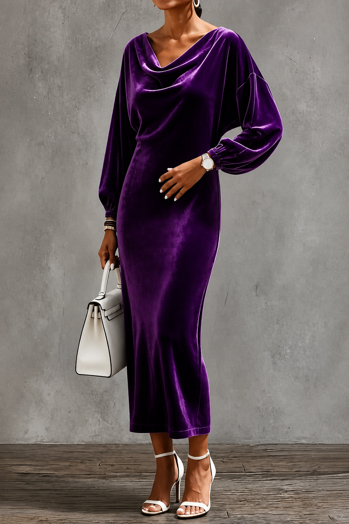 Velvienne – Round Neck Velvet Look Midi Dress