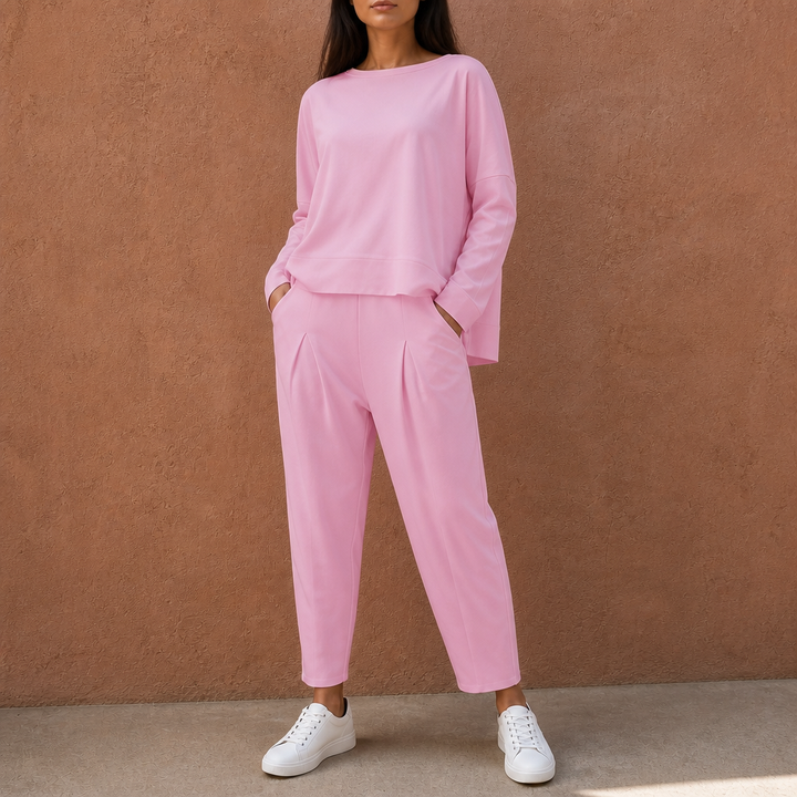 Wearbella – Pleated Wide-Leg Loungewear Set