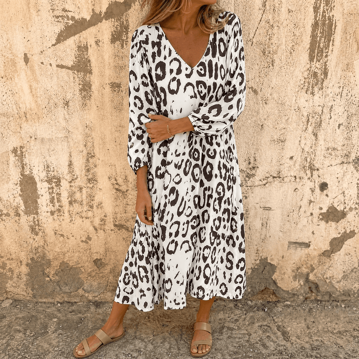 Vivara™ – Leopard Print V Neck Pocket Dress White