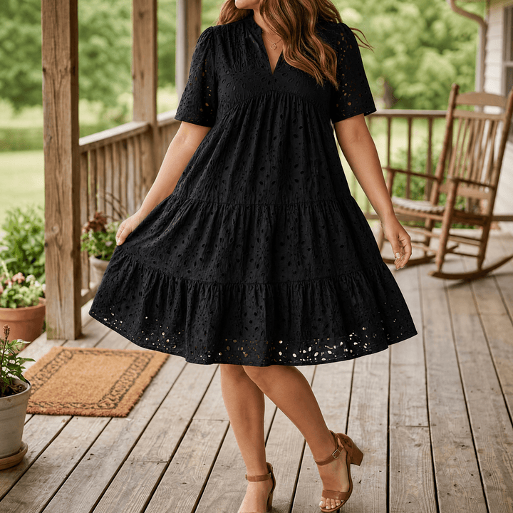 Wearbella – Flowy V-Neck Eyelet Dress for Curvy Fit Black
