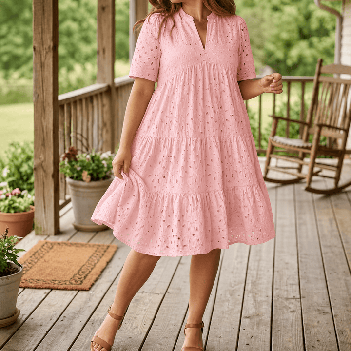 Wearbella – Flowy V-Neck Eyelet Dress for Curvy Fit Soft Pink